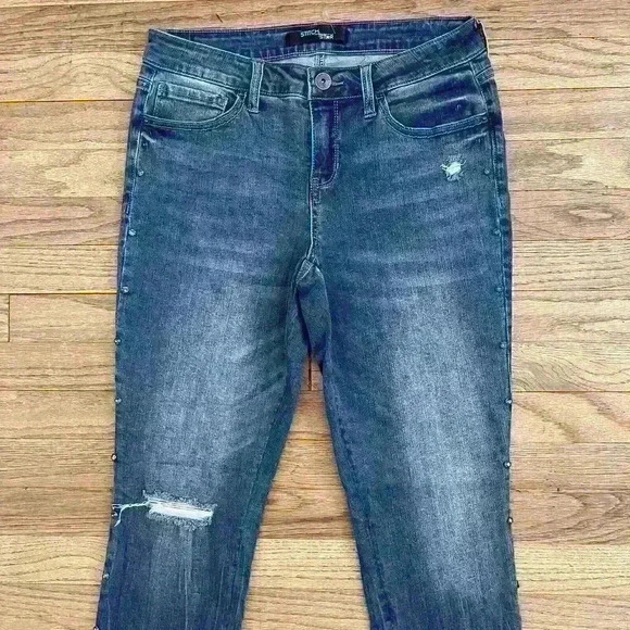 Stitch Star Size 6 Skinny Leg Distressed Stretch Jeans - Picture 3 of 8